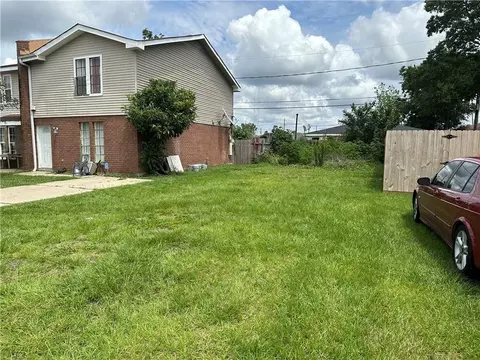 3607 Juno Dr, Chalmette, LA 70043 photo 3