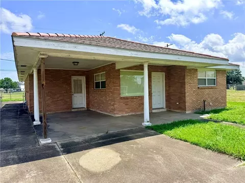 7517 Patricia St, Arabi, LA 70032