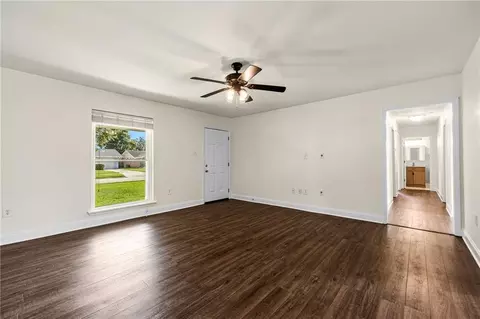 Living - 310 Dover St, Slidell, LA 70458 photo 3 of 5