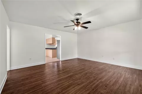 Living - 310 Dover St, Slidell, LA 70458 photo 4 of 5