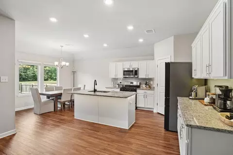 Kitchen - 75400 Crestview Hills Loop, Covington, LA 70435 photo 1 of 2