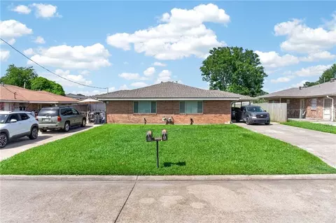 113 Xi St, Belle Chasse, LA 70037