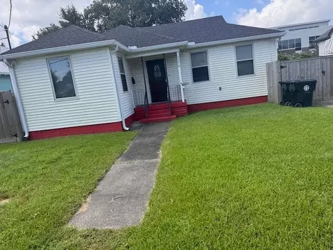 3278 Desaix Blvd, New Orleans, LA 70119