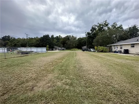 1829 Heights Dr, Saint Bernard, LA 70085