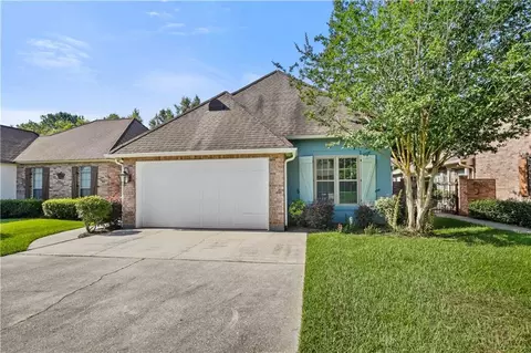 262 Lourdes Ln, Covington, LA 70435