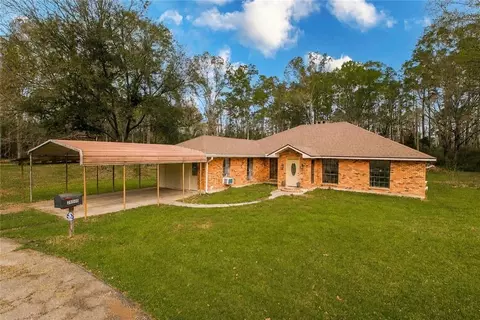26000 Robertson Rd, Holden, LA 70744