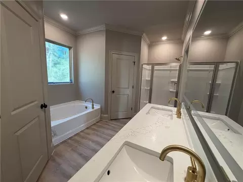 Bath - 70158 5th St, Covington, LA 70433 photo 2 of 4