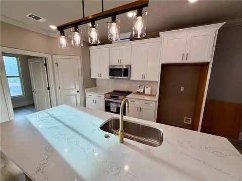 Kitchen - 70158 5th St, Covington, LA 70433 photo 1 of 2