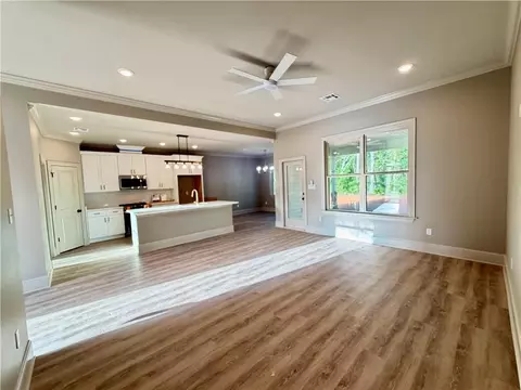 Living - 70158 5th St, Covington, LA 70433 photo 2 of 3