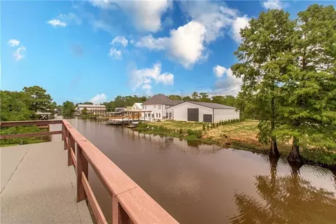 View/Area - 20372 Fairway Dr, Springfield, LA 70462 photo 4 of 5