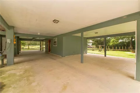 Exterior - 20372 Fairway Dr, Springfield, LA 70462 photo 14 of 19