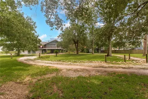 Exterior - 20372 Fairway Dr, Springfield, LA 70462 photo 1 of 19