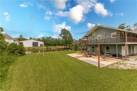 Exterior - 20372 Fairway Dr, Springfield, LA 70462 photo 10 of 19