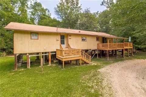 10159 True Light Church Rd, Bogalusa, LA 70427