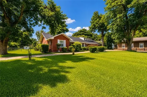 6142 Masonic Dr, Alexandria, LA 71301