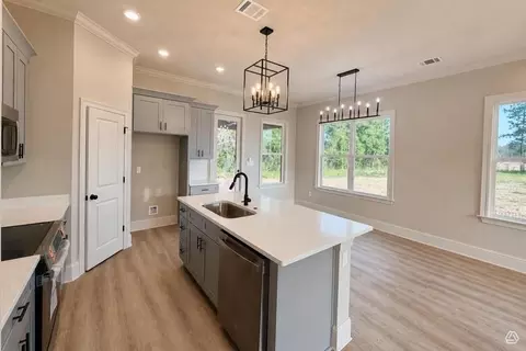Kitchen - 70152 5th St, Covington, LA 70433 photo 3 of 3