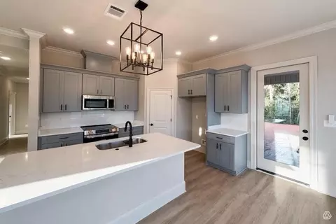 Kitchen - 70152 5th St, Covington, LA 70433 photo 1 of 3