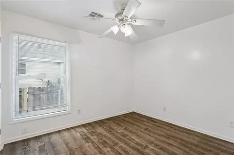 Bedroom - 72393 Daisy St, Covington, LA 70435 photo 2 of 3