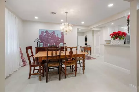 Dining - 1012 W 11th Ave, Covington, LA 70433 photo 3 of 4