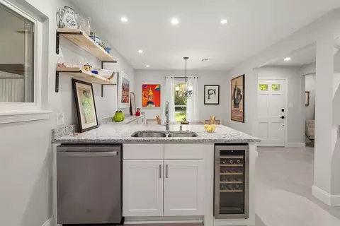 Kitchen - 1012 W 11th Ave, Covington, LA 70433 photo 4 of 6