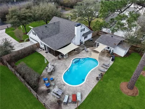 View/Area - 1012 W 11th Ave, Covington, LA 70433 photo 1 of 3