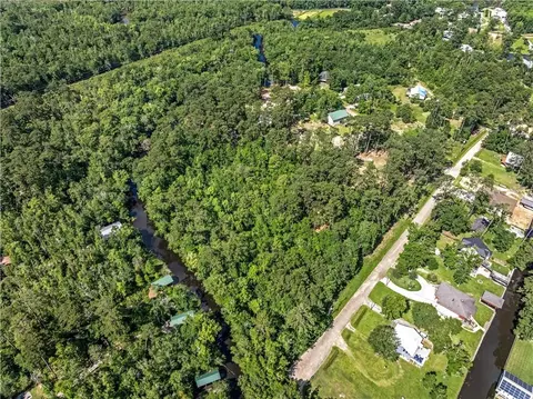 Monga Drive, Covington, LA 70433