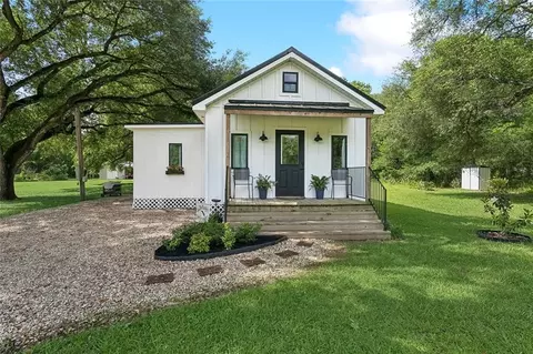 20480 Leslie Ln, Ponchatoula, LA 70454