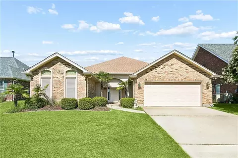 203 Chimaera Ln, Slidell, LA 70458