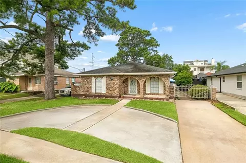 1308 Chickasaw Ave, Metairie, LA 70005