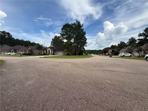 320 Beebalm Cir, Covington, LA 70435 photo 5