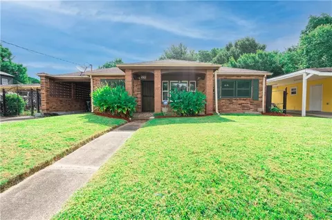 4563 Louisa Dr, New Orleans, LA 70126