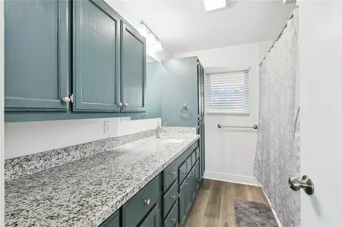 Bath - 104 Carr Dr, Slidell, LA 70458 photo 2 of 2