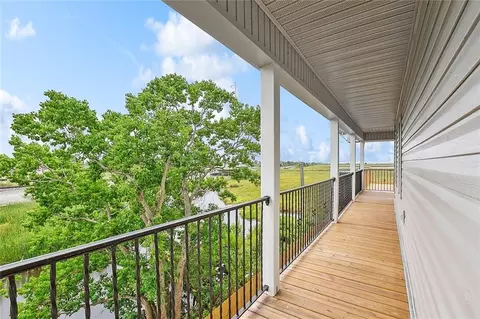 Exterior - 104 Carr Dr, Slidell, LA 70458 photo 5 of 7