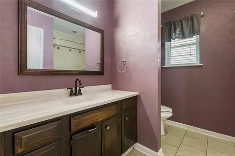 Bath - 309 Desoto Dr, Luling, LA 70070 photo 4 of 4