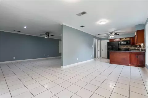 Living - 309 Desoto Dr, Luling, LA 70070 photo 4 of 5
