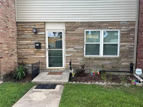 225 Wright Ave #D, Terrytown, LA 70056