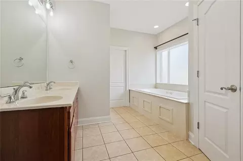 Entry Way - 141 Magnolia Ct, Luling, LA 70070 photo 1 of 2