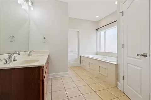 Entry Way - 141 Magnolia Ct, Luling, LA 70070 photo 1 of 2