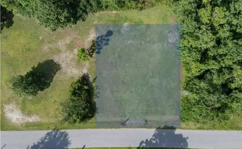 178 Vacation Ln, Waveland, MS 39576