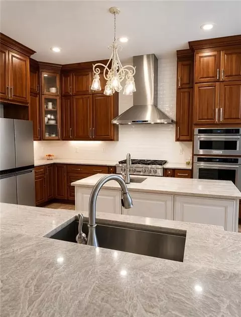 Kitchen - 75206 River Road Rd, Covington, LA 70435 photo 3 of 5