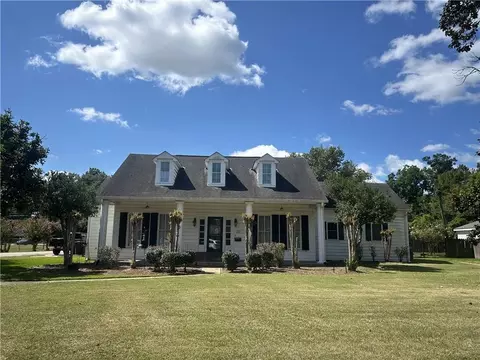 231 Adelaide St, Natchitoches, LA 71457