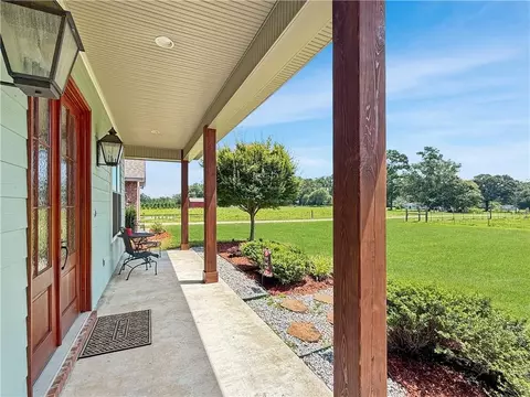 Exterior - 81265 Jim Sharp Rd, Covington, LA 70435 photo 3 of 6