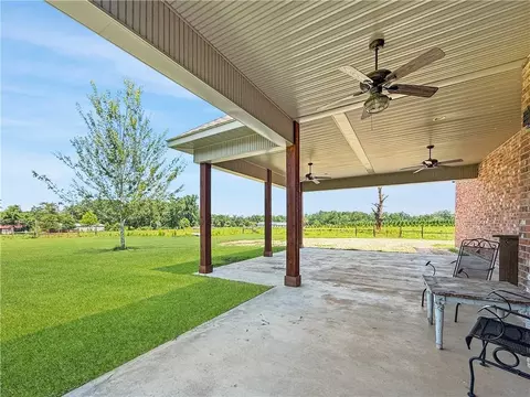 Exterior - 81265 Jim Sharp Rd, Covington, LA 70435 photo 4 of 6