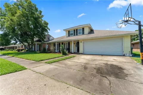 637 Chambertin Dr, Kenner, LA 70065 photo 2