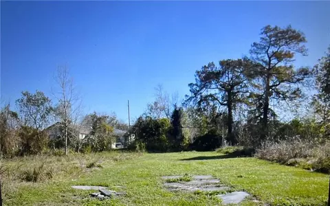 1919 Reynes St, New Orleans, LA 70117