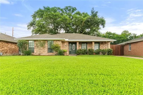 50 Dunleith Dr, Destrehan, LA 70047