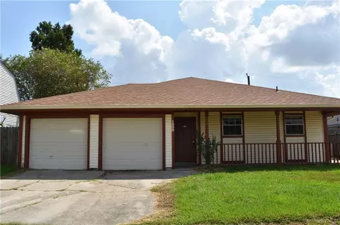 1500 Tiffany Dr, Laplace, LA 70068