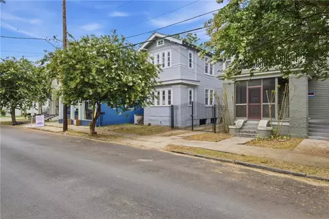 2029 Broadway St, New Orleans, LA 70118
