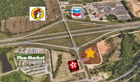 8088 Menge Ave, Pass Christian, MS 39571