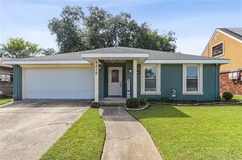 8010 Sandpiper Dr, New Orleans, LA 70128